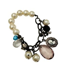 Pearl Charm Bracelet – Elegant Silver‑Tone Beaded Jewelry